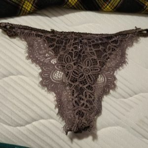 Bragas de segunda mano — Lola amor